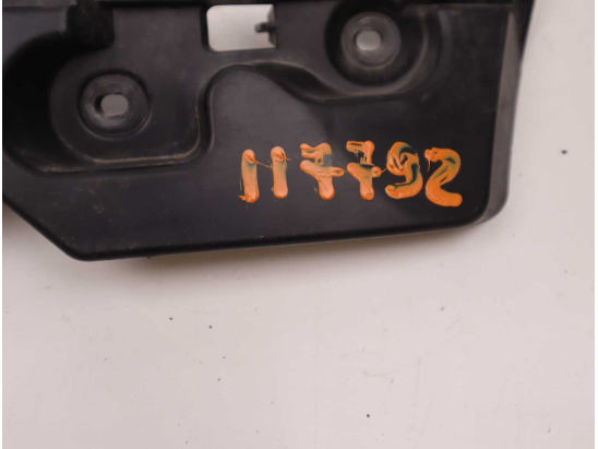 SUPPORT D PARE-CHOC AV