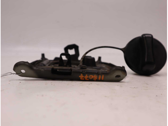 VOLET DE TRAPPE CARBURANT