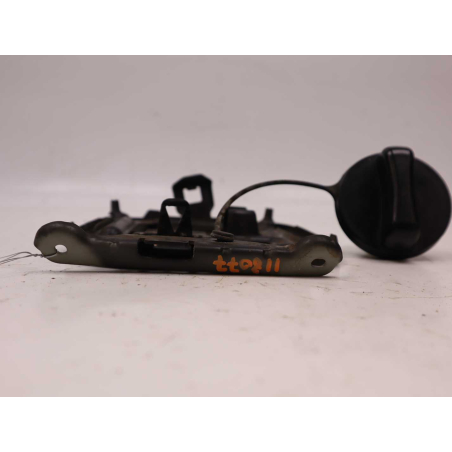 VOLET DE TRAPPE CARBURANT