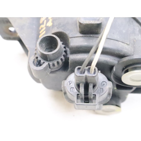 PHARE ANTIBROUILLARD AVG