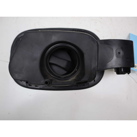 VOLET DE TRAPPE CARBURANT