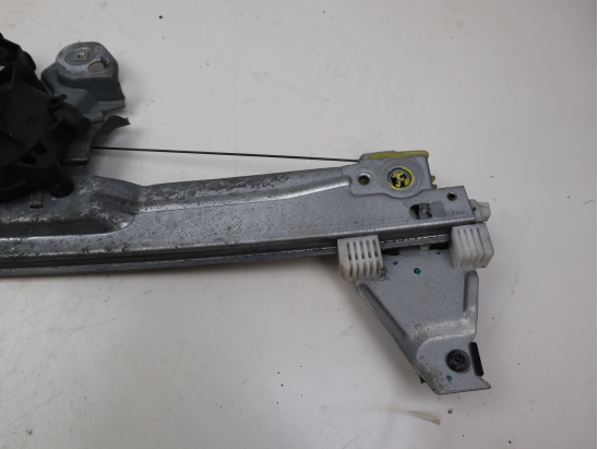 MECANISME+MOTEUR LEVE-GLACE AVD