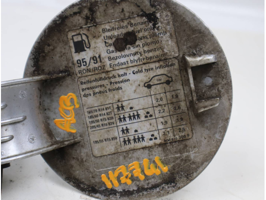 Volet de trappe carburant occasion VOLKSWAGEN POLO IV Phase 1 - 1.2 55ch