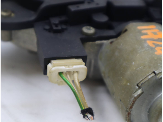 MOTEUR ESSUIE-GLACE AR