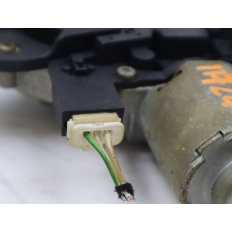 MOTEUR ESSUIE-GLACE AR