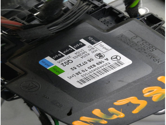 MECANISME+MOTEUR LEVE-GLACE AVD