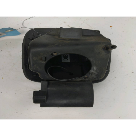 VOLET DE TRAPPE CARBURANT