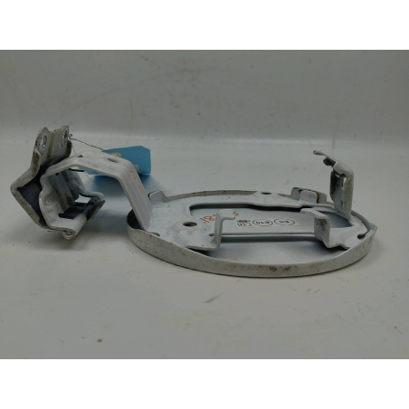 VOLET DE TRAPPE CARBURANT