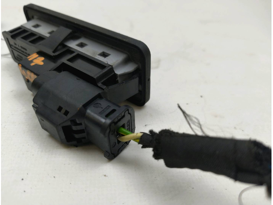 ACTIONNEUR SERRURE HAYON