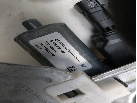 MECANISME+MOTEUR LEVE-GLACE ARG