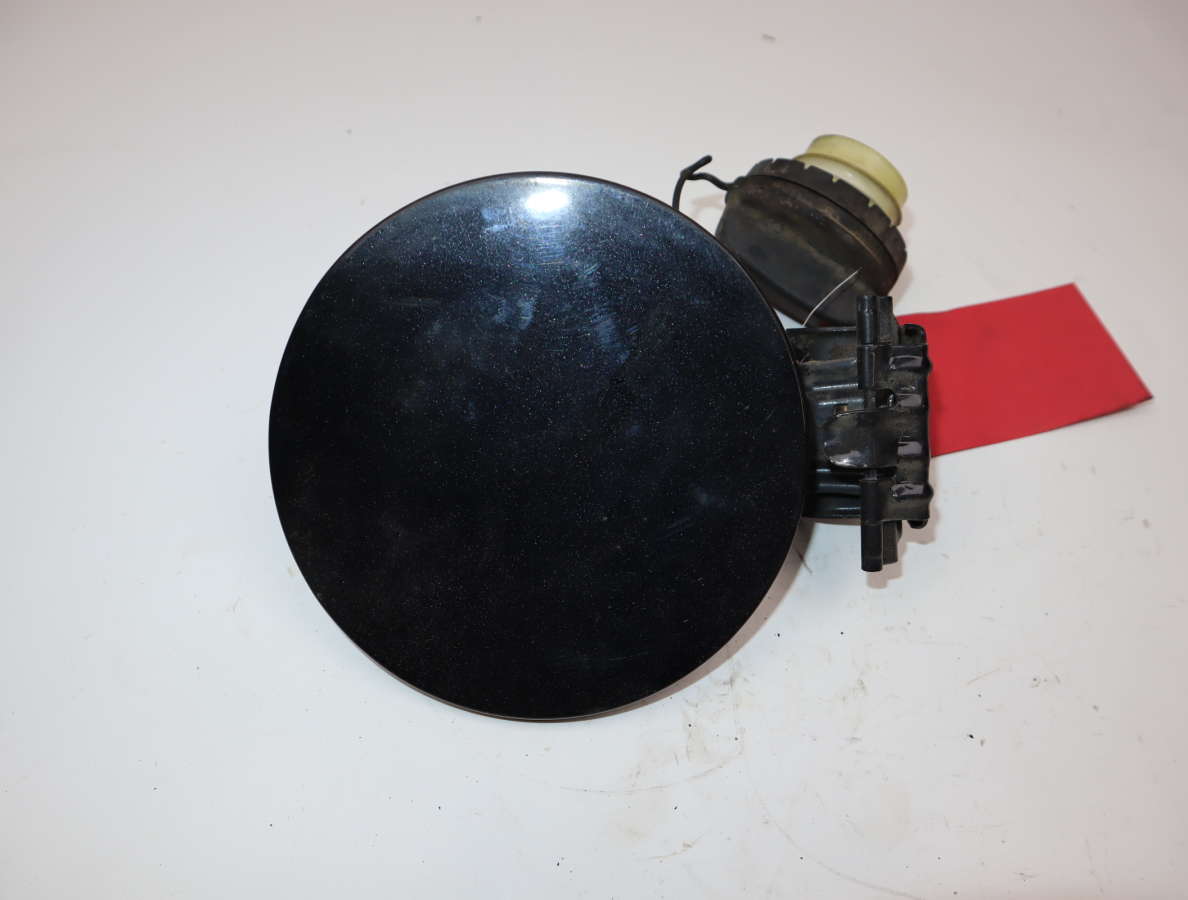 VOLET DE TRAPPE CARBURANT