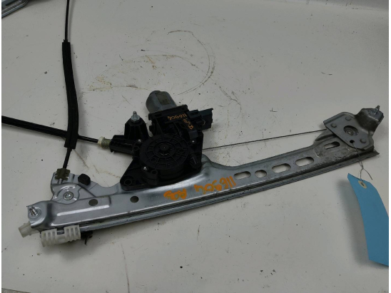 MECANISME+MOTEUR LEVE-GLACE AVD