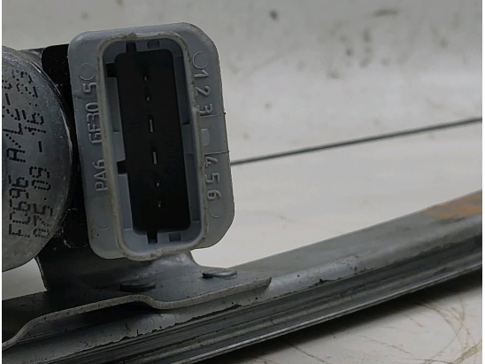 MECANISME+MOTEUR LEVE-GLACE ARD