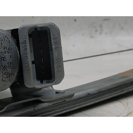 MECANISME+MOTEUR LEVE-GLACE ARD