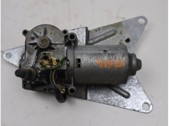 MOTEUR ESSUIE-GLACE AR