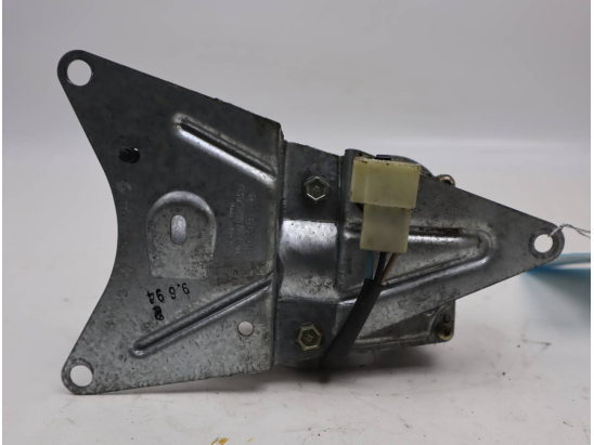 MOTEUR ESSUIE-GLACE AR