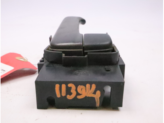 POIGNEE INT PORTE AVD