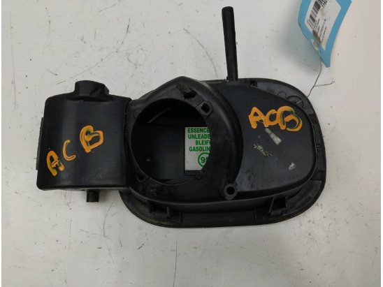 VOLET DE TRAPPE CARBURANT