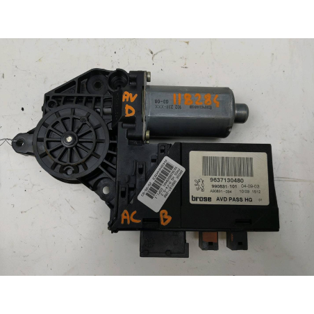 MOTEUR LEVE-VITRE AVD