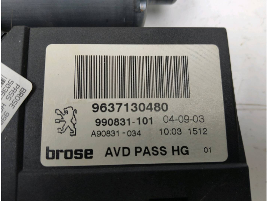 MOTEUR LEVE-VITRE AVD