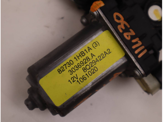 MECANISME+MOTEUR LEVE-GLACE AVG