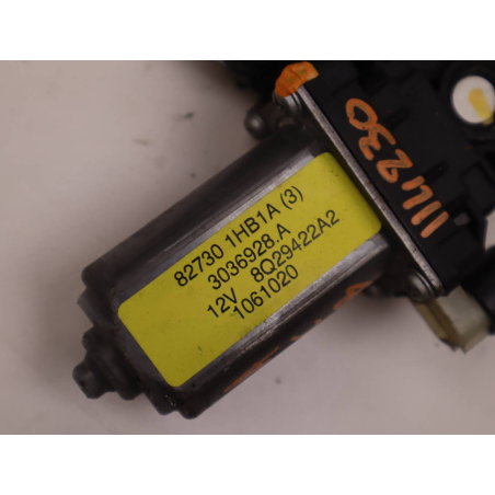 MECANISME+MOTEUR LEVE-GLACE AVG