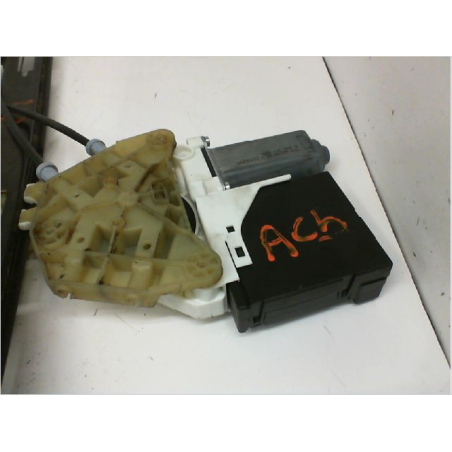 MECANISME+MOTEUR LEVE-GLACE AVD