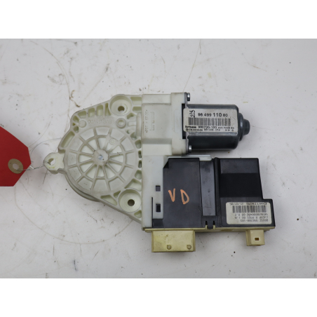 MOTEUR LEVE-VITRE AVD