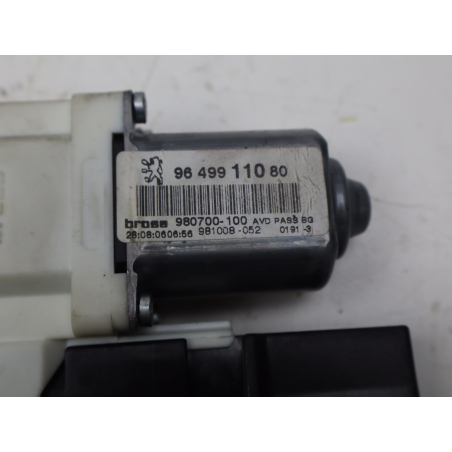 MOTEUR LEVE-VITRE AVD