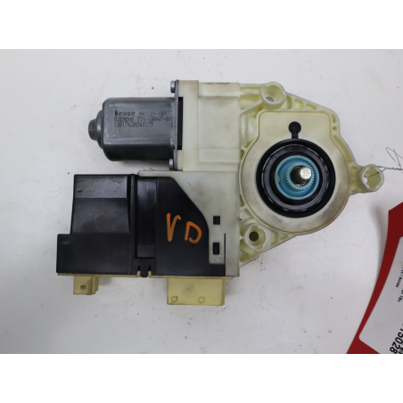 MOTEUR LEVE-VITRE AVD