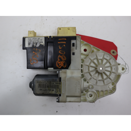 MOTEUR LEVE-VITRE AVD