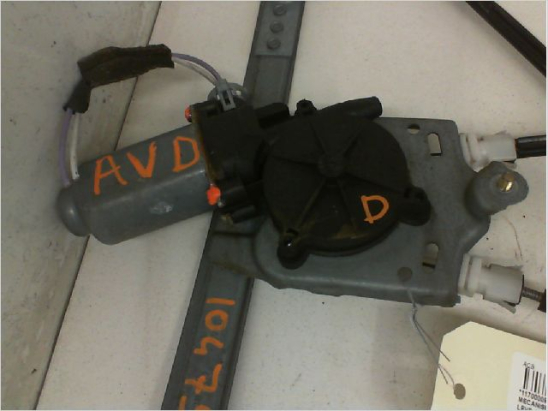 MECANISME+MOTEUR LEVE-GLACE AVD