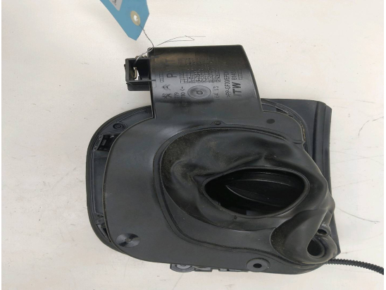 VOLET DE TRAPPE CARBURANT