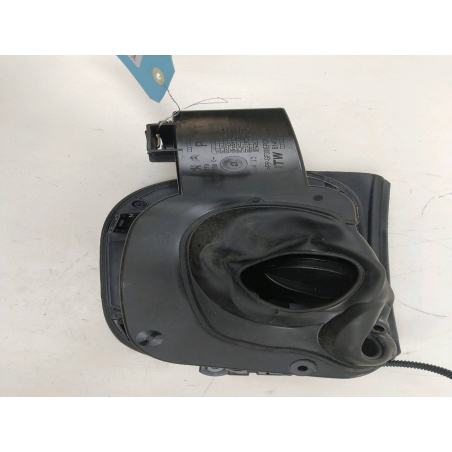 VOLET DE TRAPPE CARBURANT