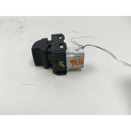 COMMANDE LEVE-GLACE PORTE ARD