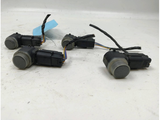 CAPTEUR AIDE STATIONNEMENT AV