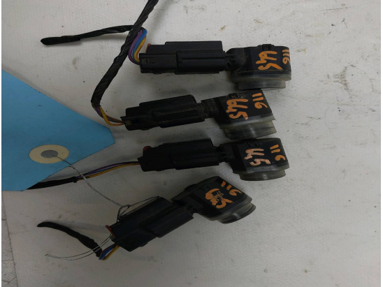 CAPTEUR AIDE STATIONNEMENT AV