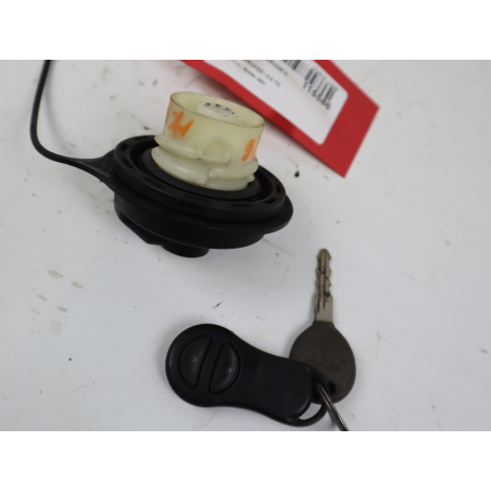 BOUCHON RESERVOIR A CARBURANT