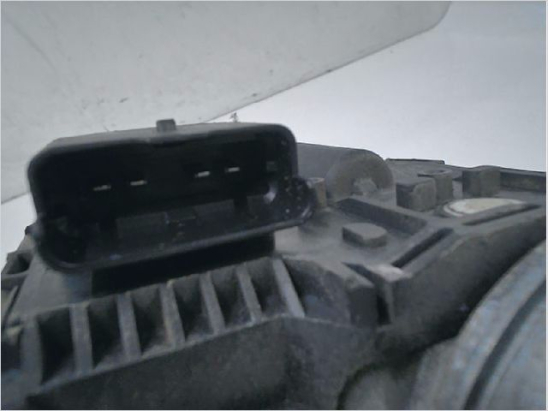 MOTEUR ESSUIE-GLACE AV DROIT