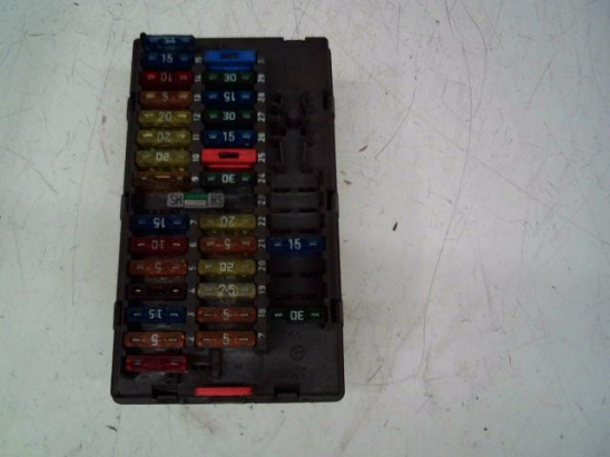 PLATINE FUSIBLE HABITACLE