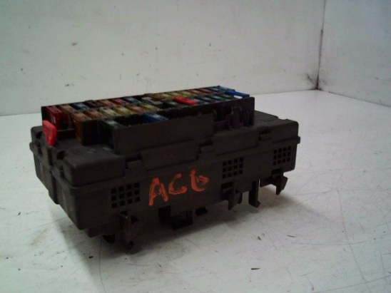 PLATINE FUSIBLE HABITACLE