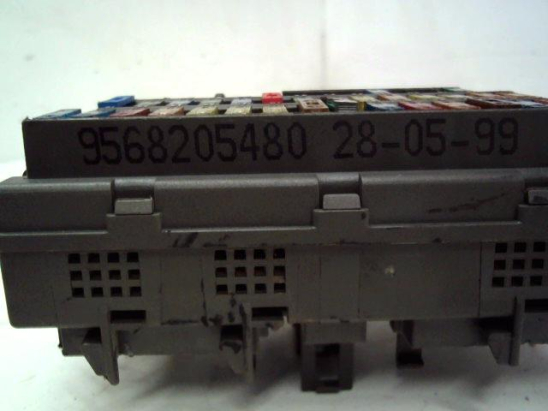 PLATINE FUSIBLE HABITACLE