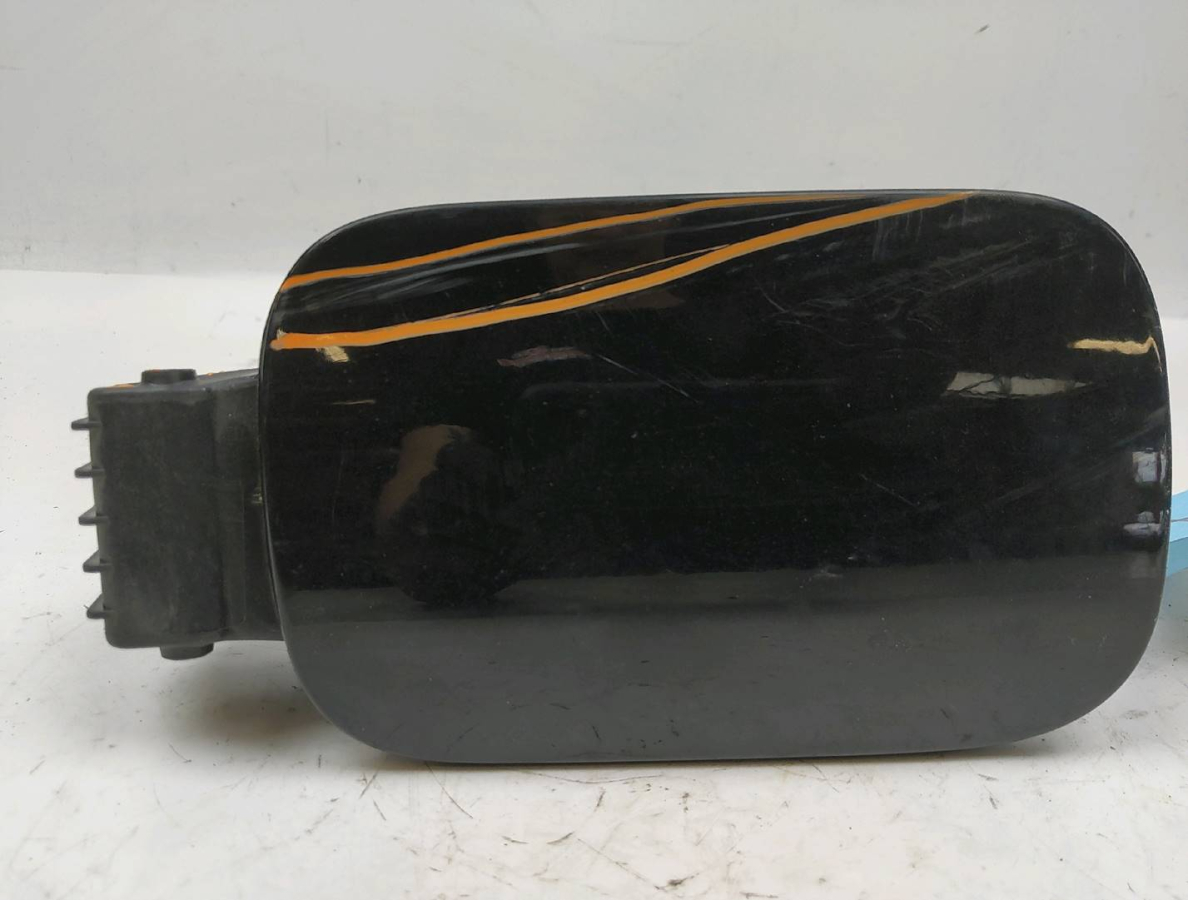 VOLET DE TRAPPE CARBURANT