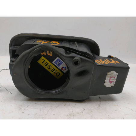 VOLET DE TRAPPE CARBURANT