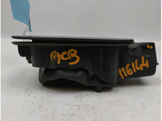 VOLET DE TRAPPE CARBURANT