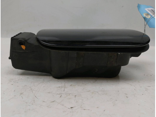 VOLET DE TRAPPE CARBURANT