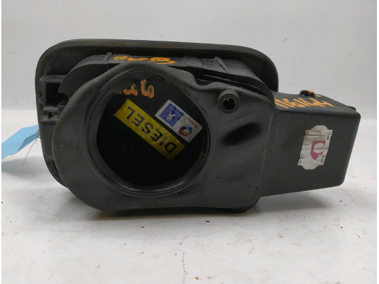 VOLET DE TRAPPE CARBURANT