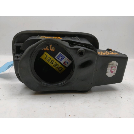 VOLET DE TRAPPE CARBURANT