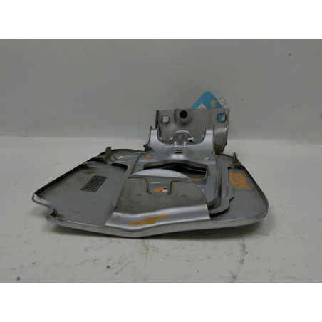 VOLET DE TRAPPE CARBURANT