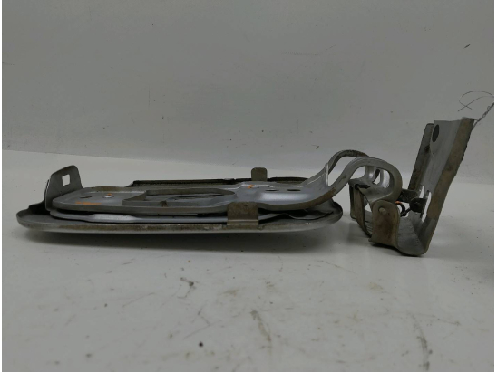 VOLET DE TRAPPE CARBURANT